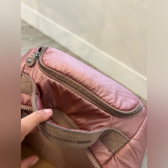 Kipling rose gold rolling back up with lunchbox & gift - Picture 9 of 17